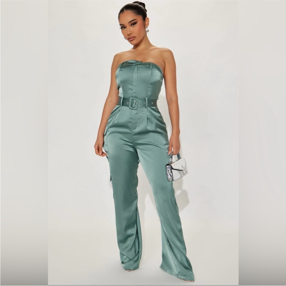 🍀Gorgeous Della Satin Jumpsuit in Sage 🍀